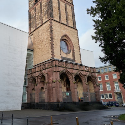 Außenaufnahme des Hauptschiffs der Christuskirche Köln