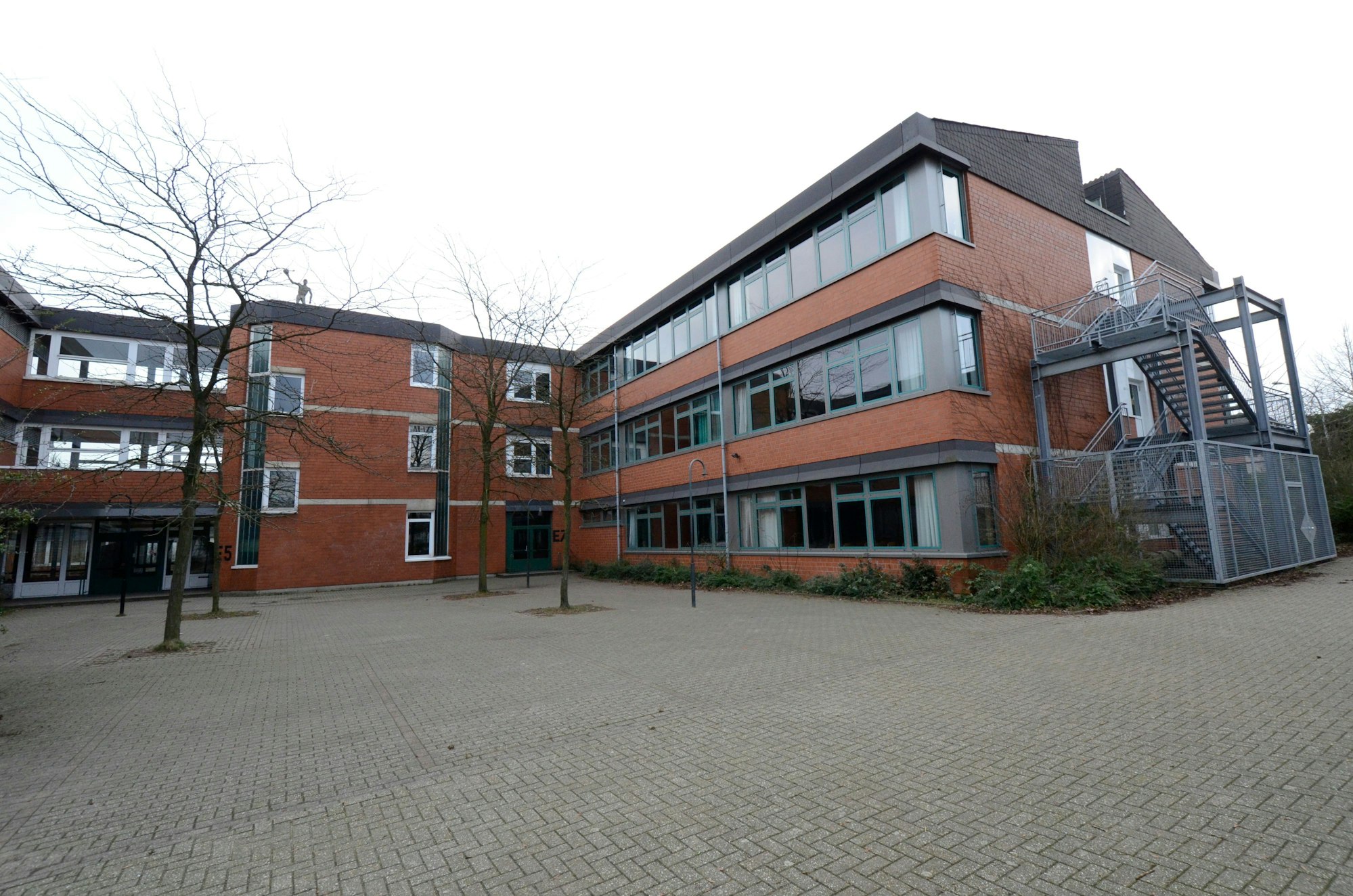 Das Schulgebäude des Hauptschule.