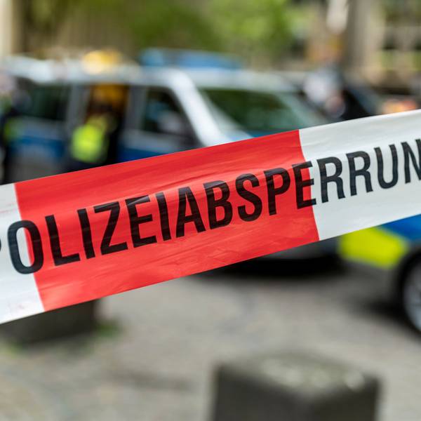 In Köln-Rodenkirchen muss am Mittwoch (21. August) eine Bombe entschärft werden (Symbolbild).