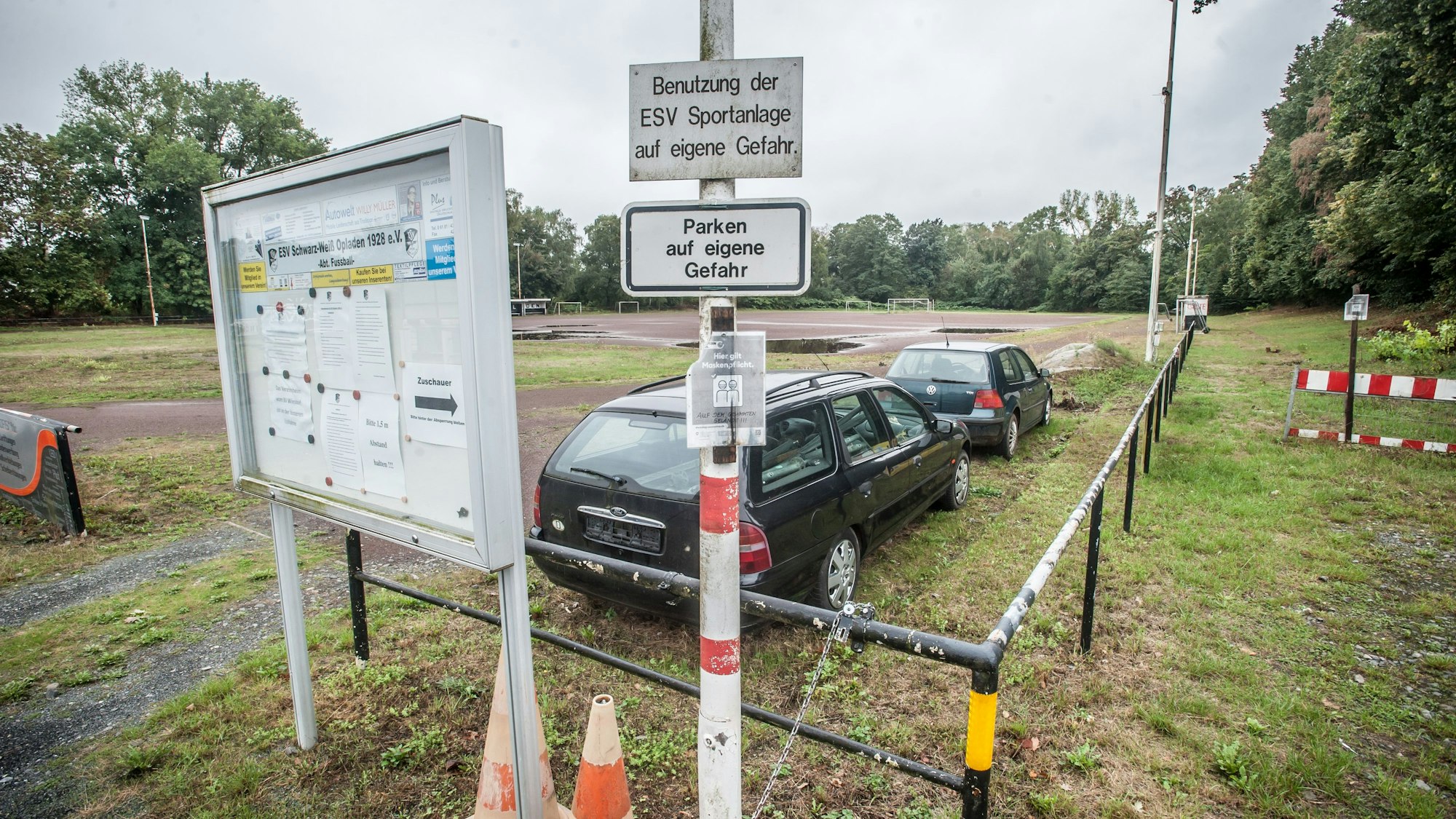 Die große ESV-Anlage Opladen: Fußball, Schießen und eine Tennis-Anlage. Foto: Ralf Krieger