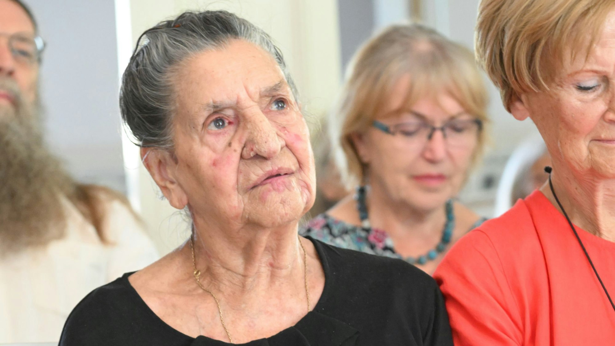 Philomena Franz auf dem Empfang zu ihrem 100. Geburtstag in Rösrath.