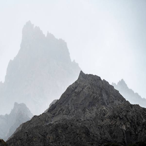Der Cerro Fitzroy liegt im Grenzgebiet zwischen Chile und Argentinien und in unmittelbarer Nähe zum Cerro Torre. (Symbolbild)