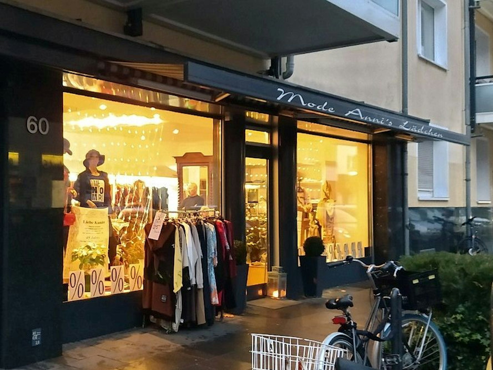 Annis Modelädchen in der Merowingerstraße