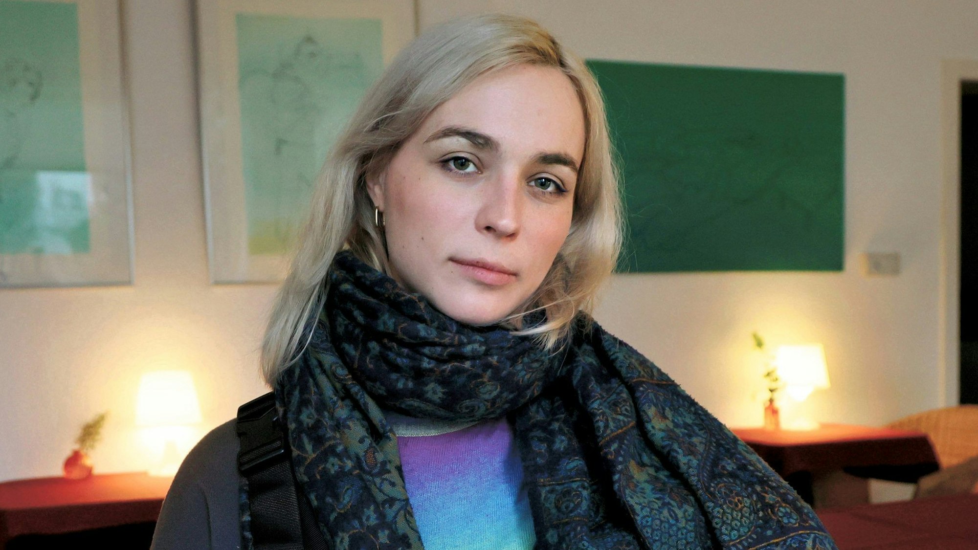 Nyke Slawik, Bundestagsabgeordnete der Leverkusener Grünen, im Opladener Café „Zettels Traum“.