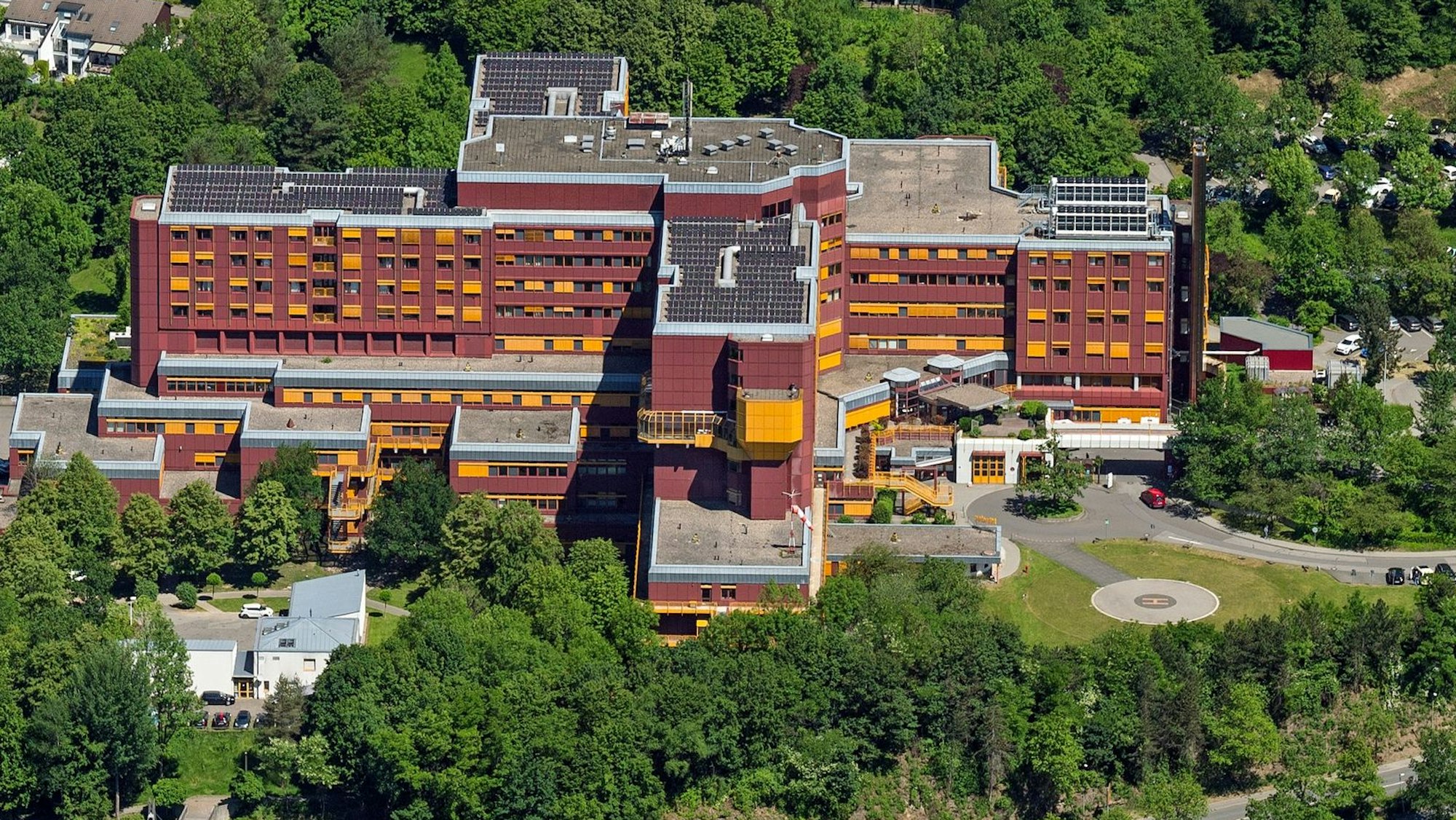 Eine Luftaufnahme des Krankenhauses Gummersbach.