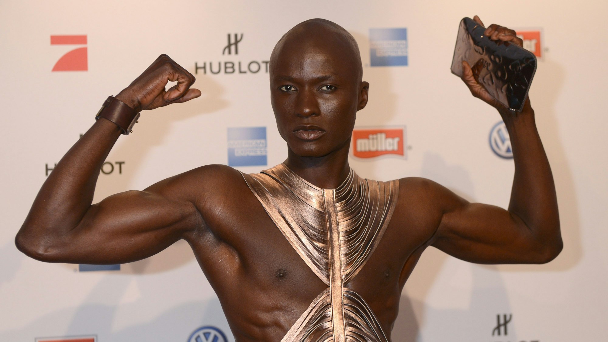 Model Papis Loveday posiert am Montag (02.07.2012) in München (Oberbayern) bei der Veranstaltung "Movie meets Media" in der Nobeldiscothek P1 im Rahmen des Filmfest München.