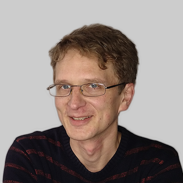 Kinder vor dem Rathaus