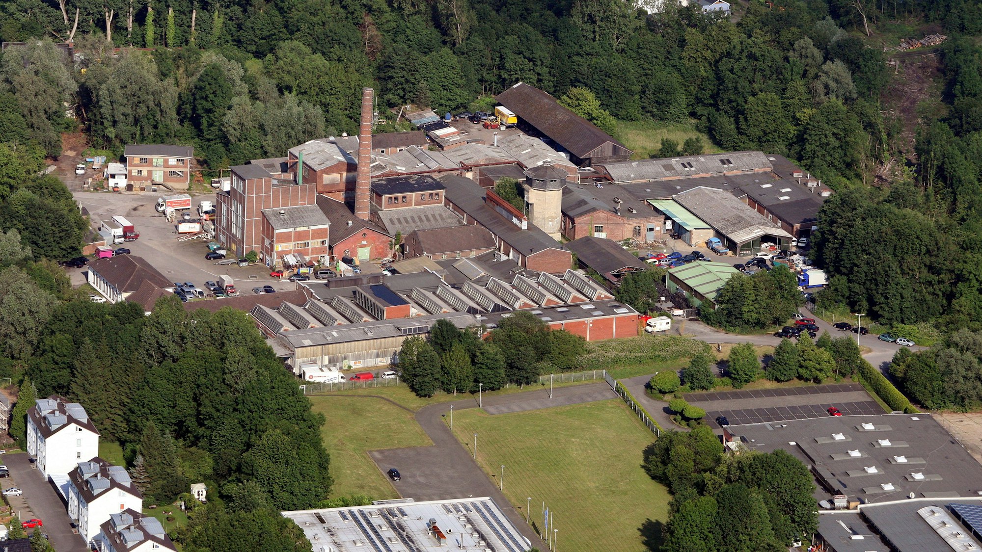 Das Wachendorff-Gelände ist umgeben von Wald.