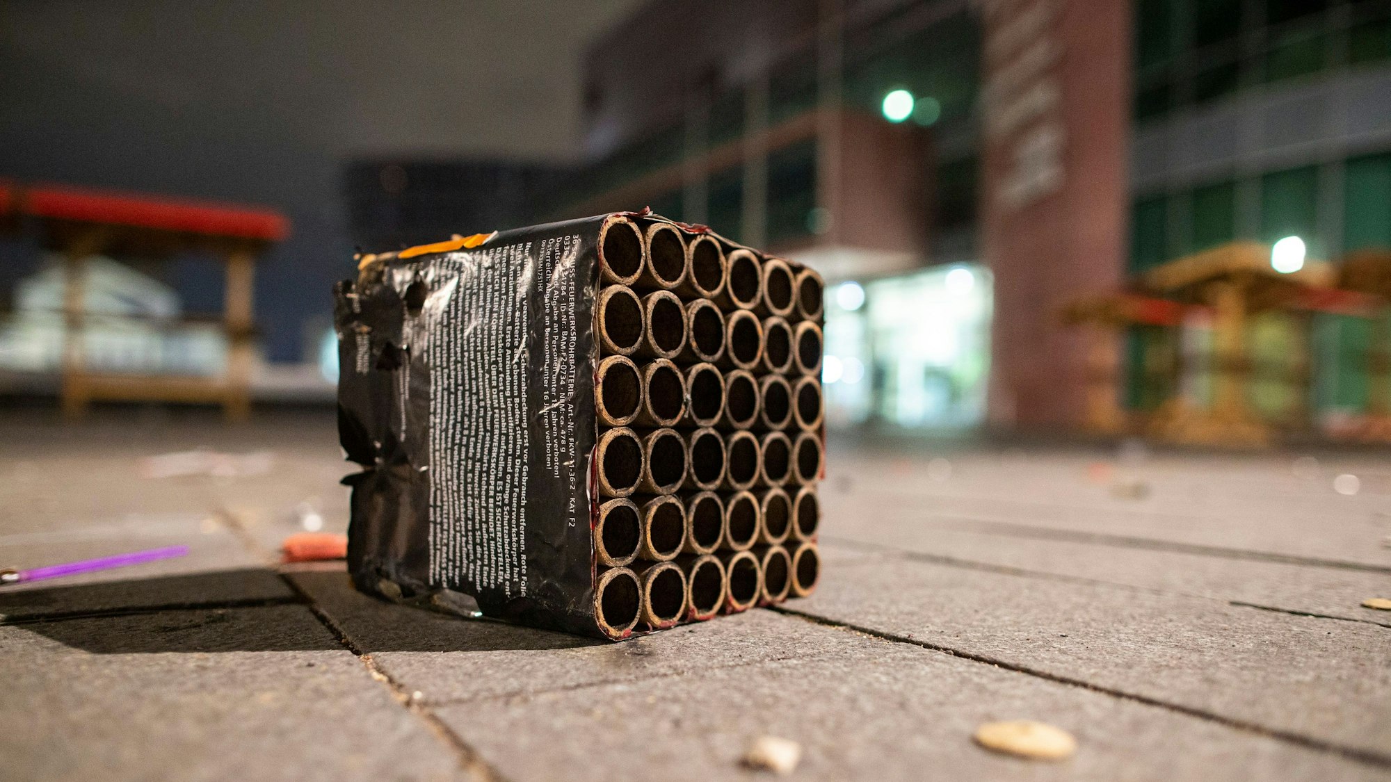 Ausgebrannte Böller und Raketen