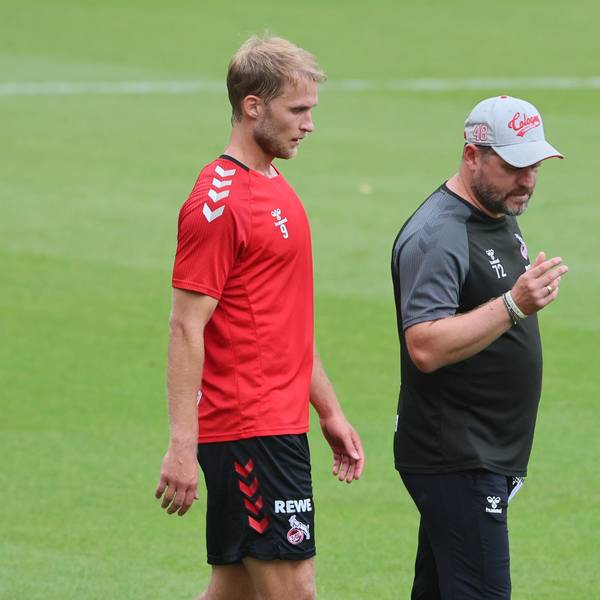1. FC Köln, Training, von links: Sebastian Andersson, Steffen Baumgart (1. FC Köln), 20.08.2022, Bild: Herbert Bucco