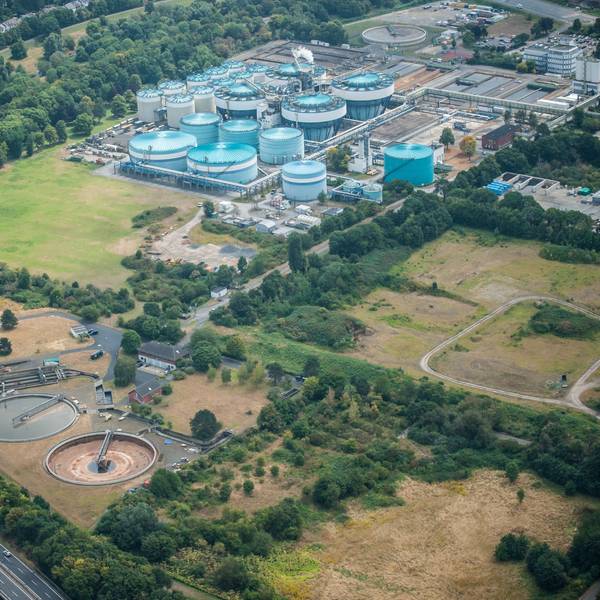 Klärwerk und Entsorgungszentrum in Bürrig aus der Luft