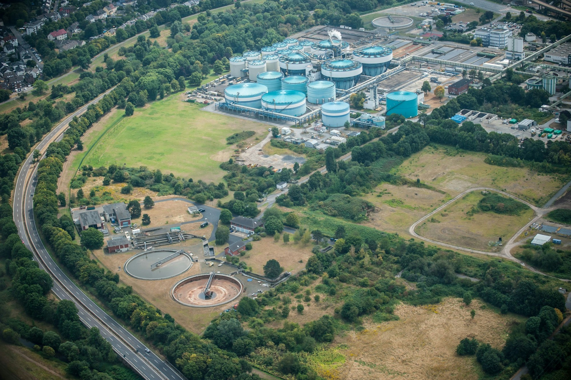 Das Klärwerk von Currenta und Wupperverband
