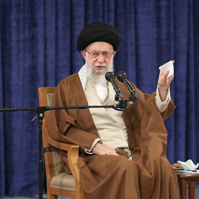 Ajatollah Ali Chamenei ist oberster Führer und geistliches Oberhaupt des Iran.