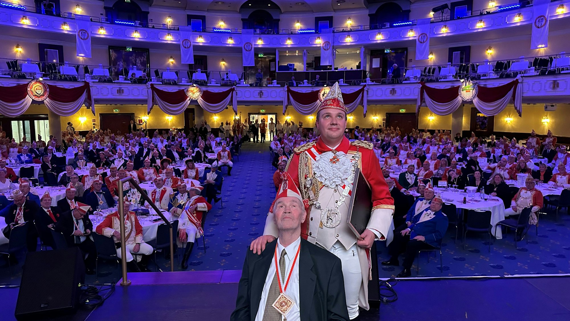 05.01.2023, Köln: Michael gerhold und et Jüppche Josef Göttel Koprsappell Nippeser Bürgerwehr Maritim Foto: Stefan Worring