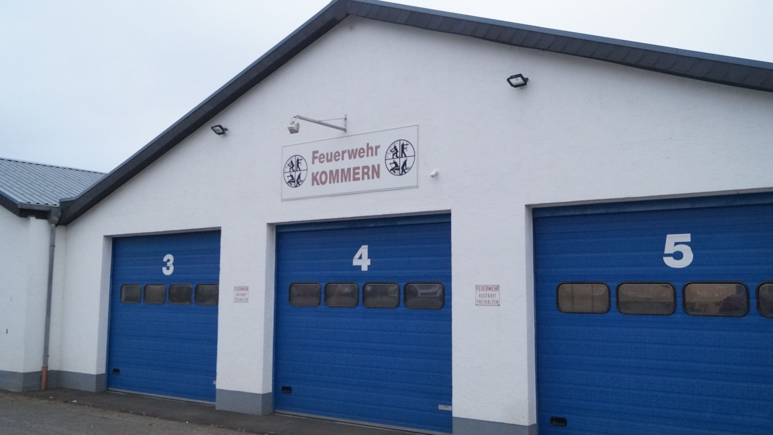 Das Feuerwehrgerätehaus in Mechernich-Kommern.