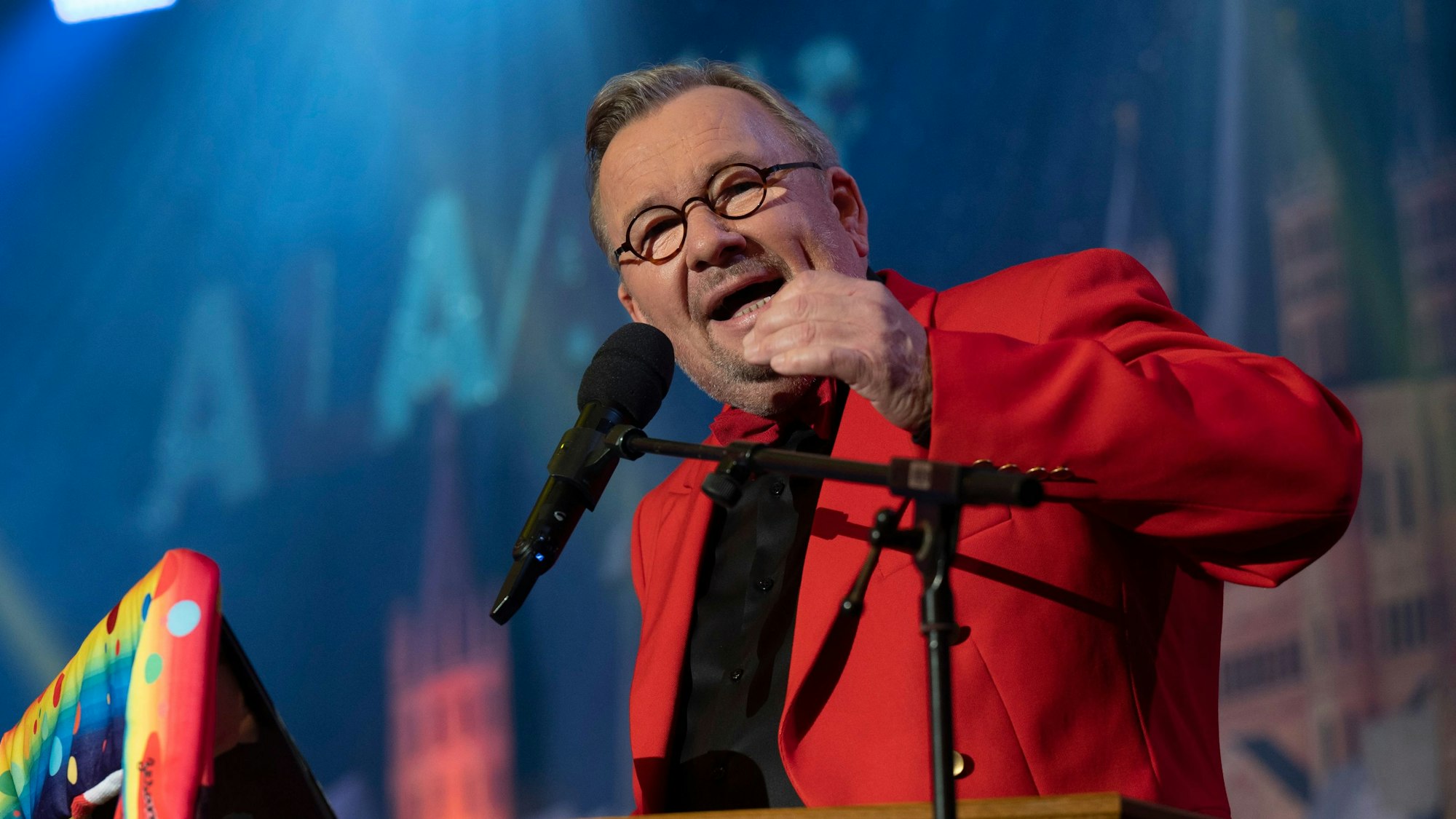 Bernd Stelter bei der Prinzenproklamation 2023 im Kölner Gürzenich.