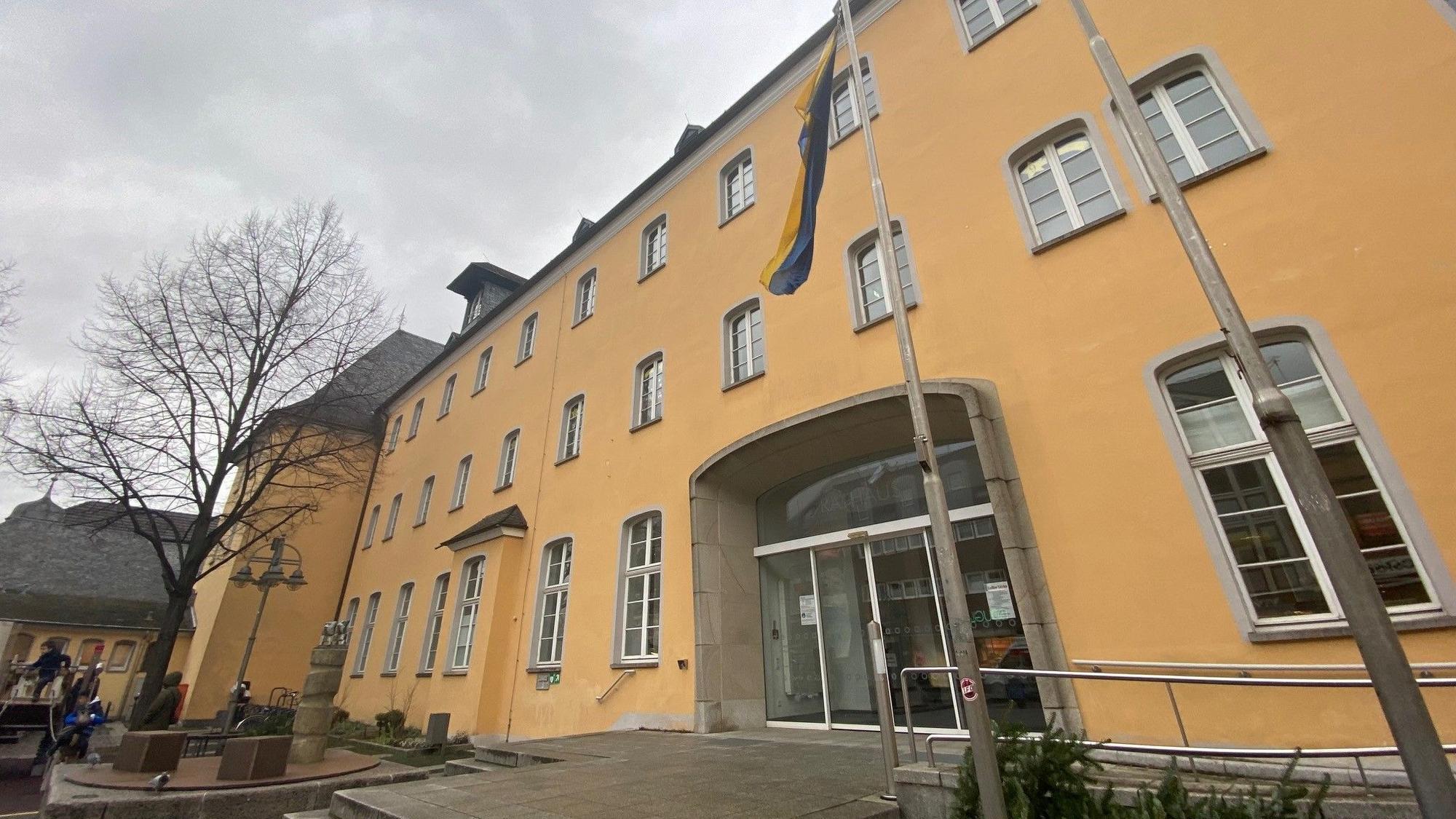 Die Frontseite des Brühler Rathauses