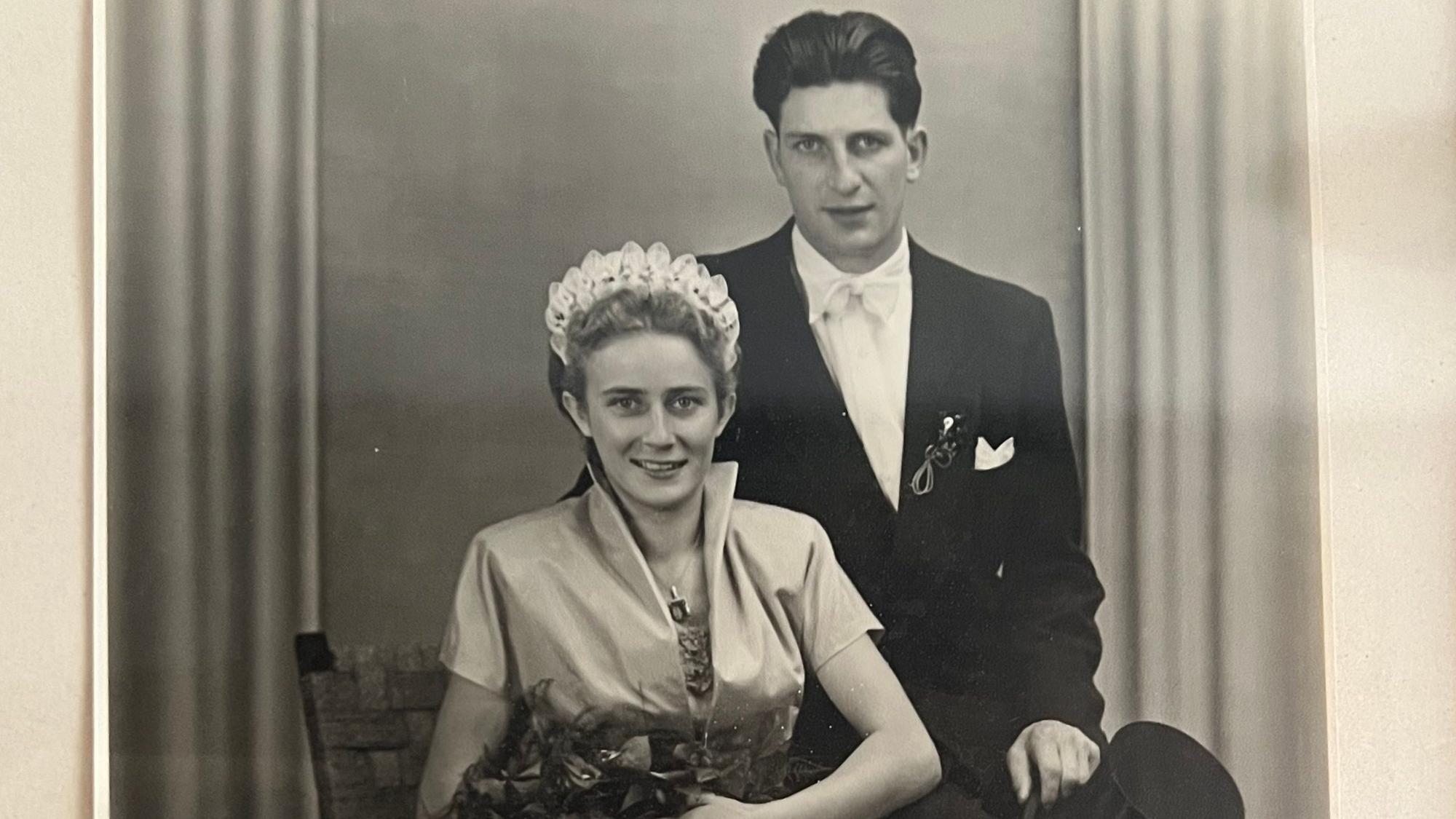 Als frisch getrautes Ehepaar ließen sich die jungen Leyens' vom Fotografen verewigen.