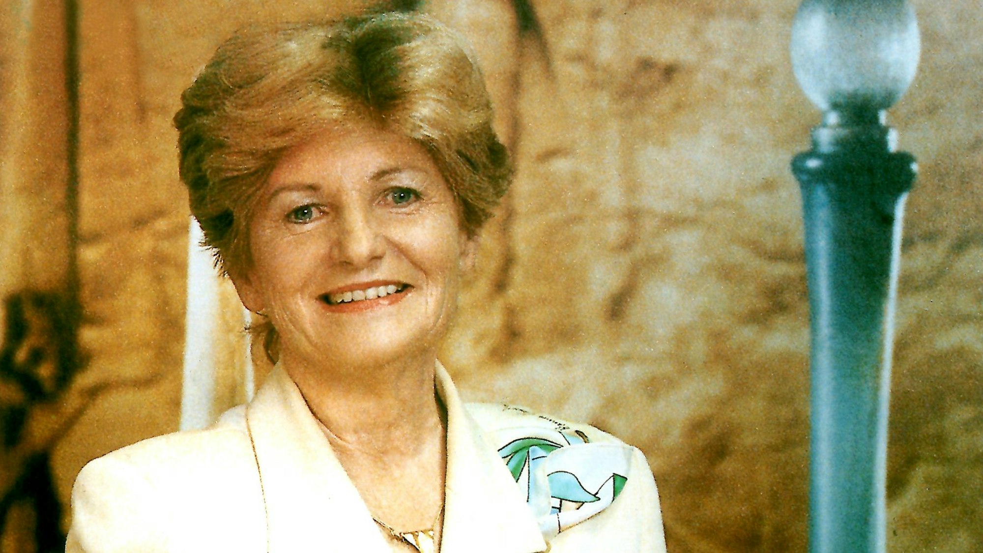 Tina Farina läckelt Mitte der 90er Jahre in die Kamera.