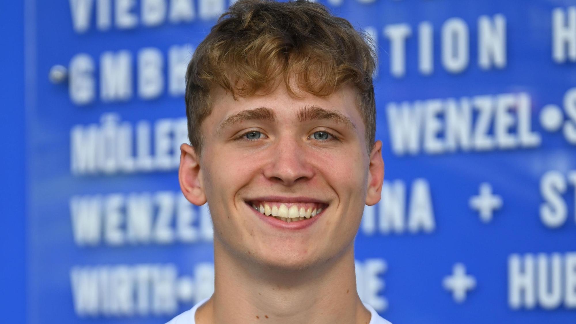 VfL-Spieler Finn Schroven im Porträt.