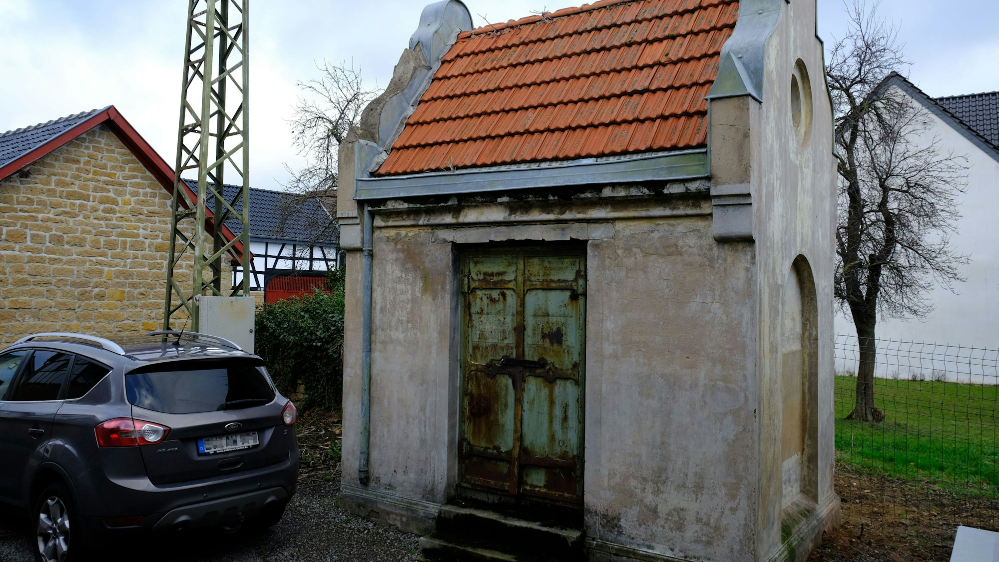 Altes Trafohäuschen in Zülpich-Bürvenich.