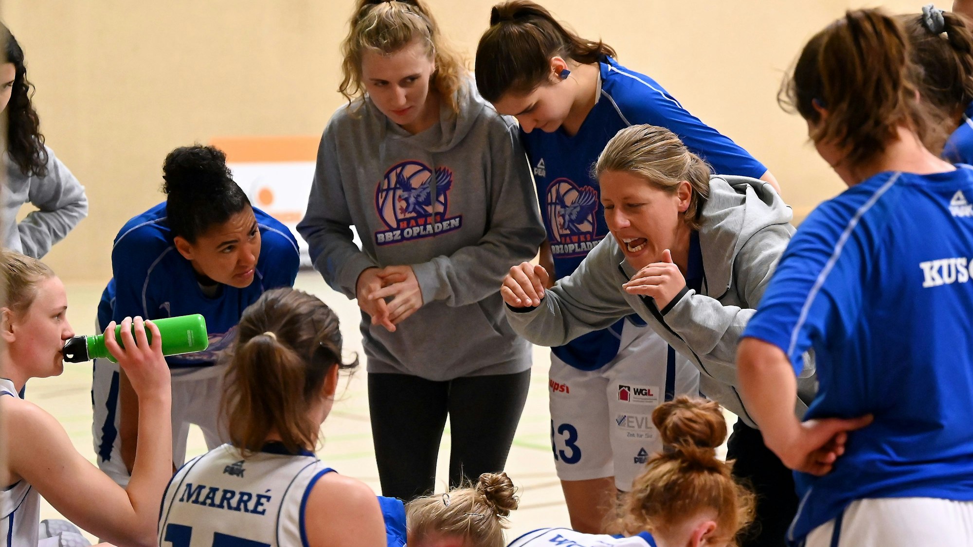 09.04.2022, Basketball-Opladen-Bad Homburg
Tr: Grit Schneider (Opladen)
Foto: Uli Herhaus