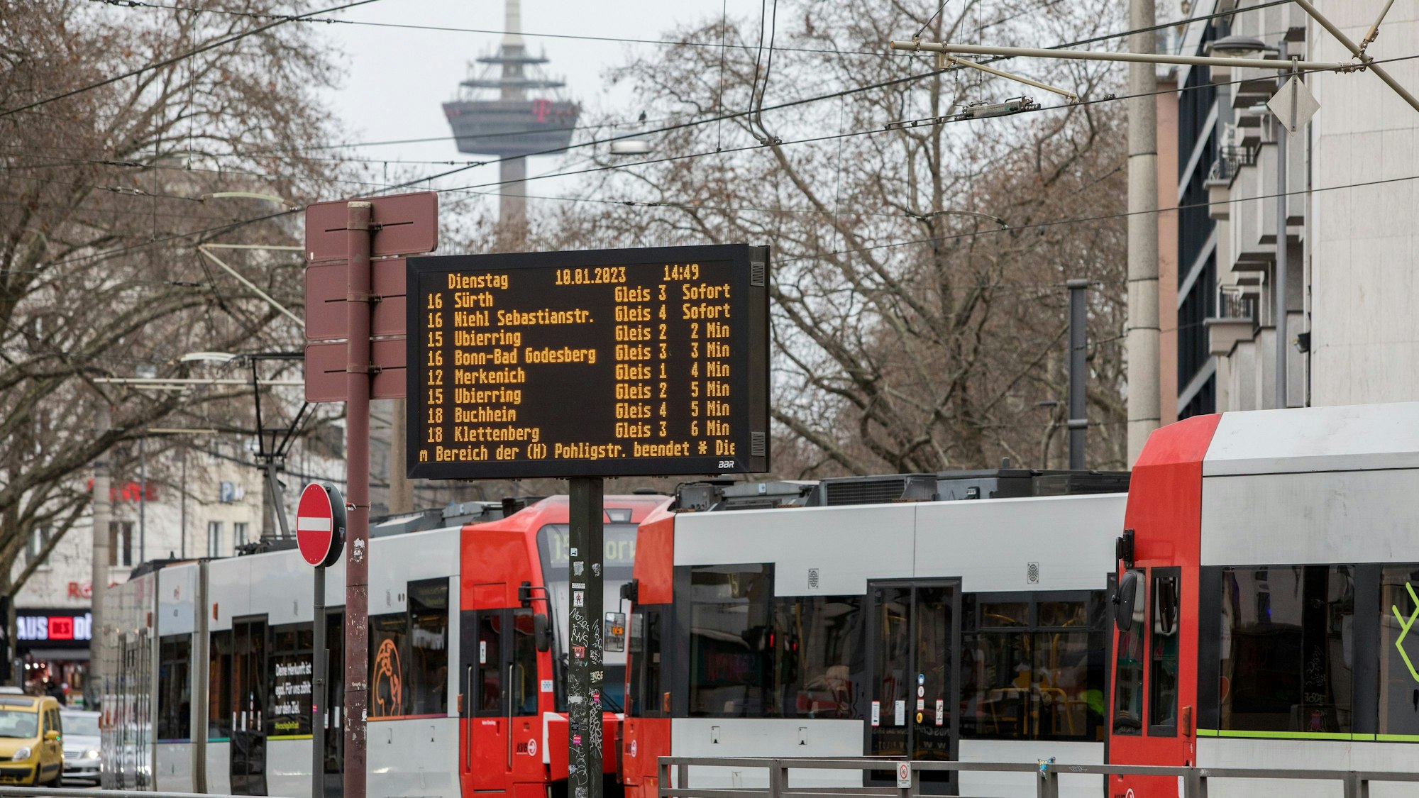 KVB-Haltestelle am Barbarossaplatz