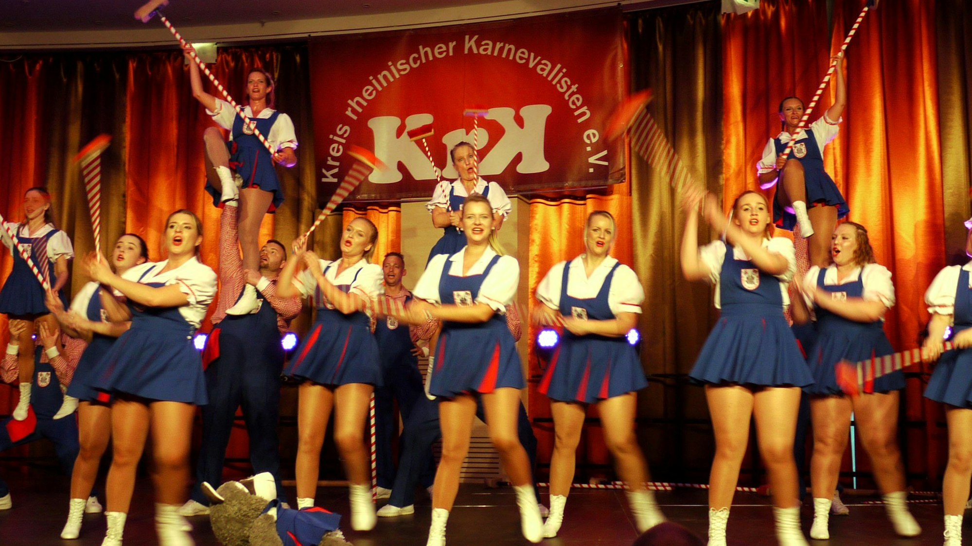 Tanzgruppe der Kölschen Domputzer