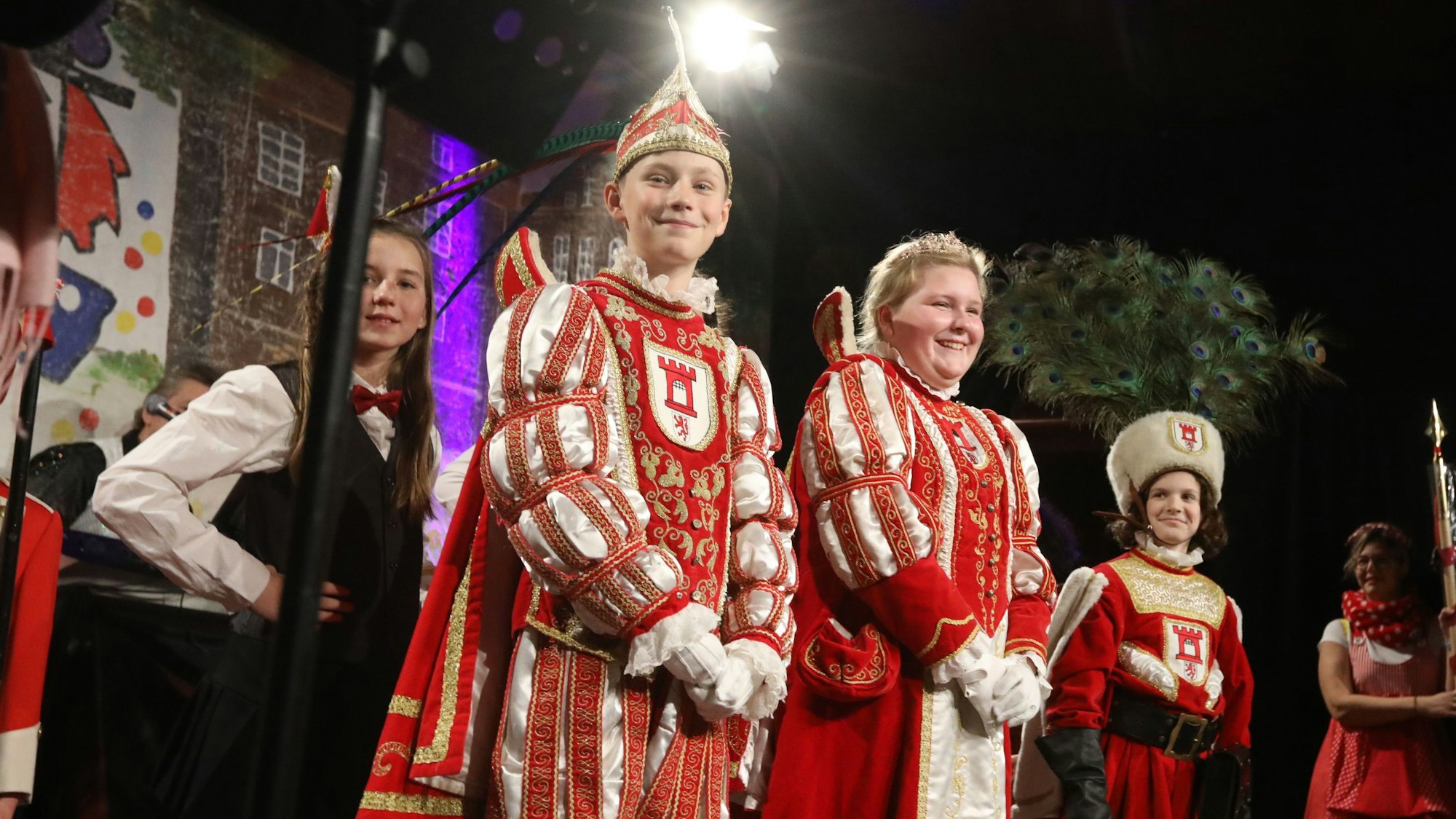 Porzer Kinderdreigestirn mit Prinz Konstantin, Jungfrau Larissa und Bauer Arno.