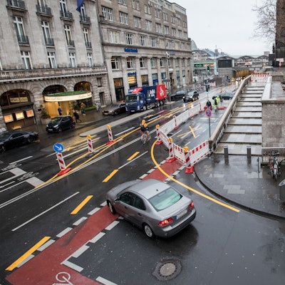 Das Bild zeigt die Trankgasse am Kölner Dom.