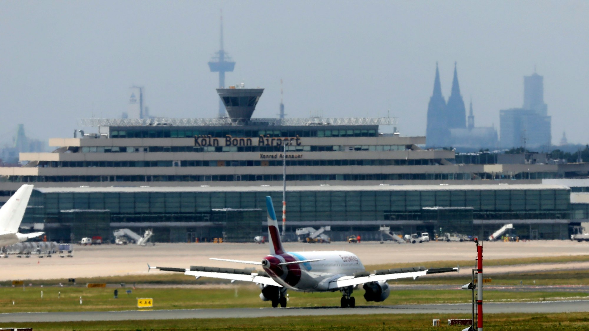 Eurowings Terminal Köln Bonn Abflug www.ksta.de