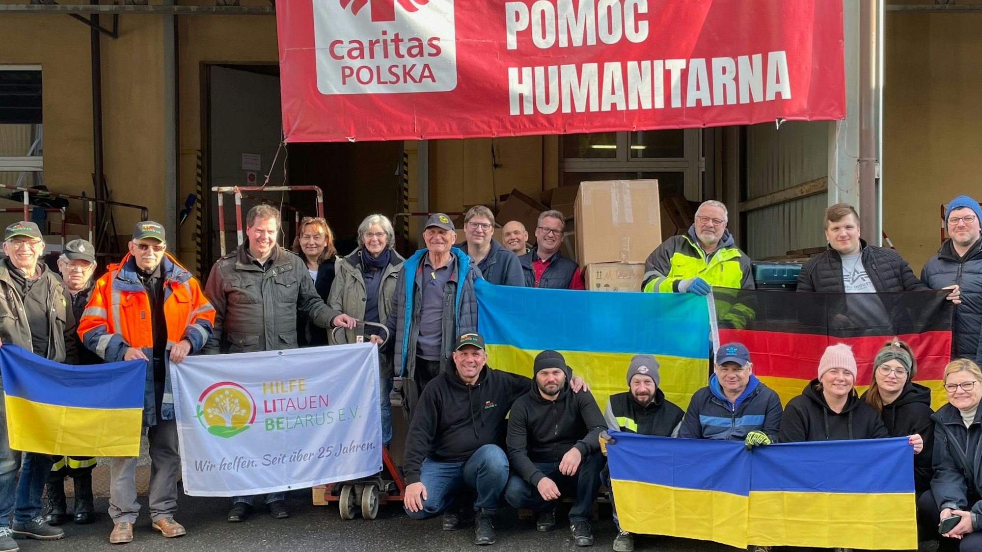 Gruppebild der Helfer mit polnischen Partnern.