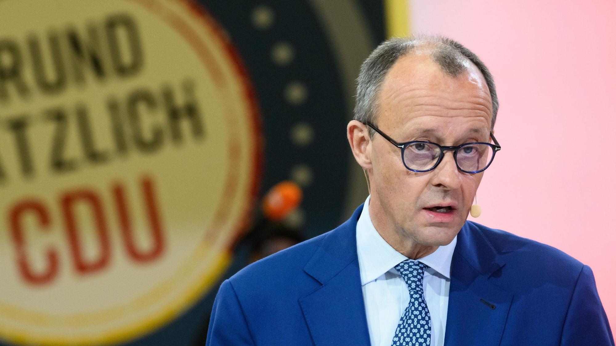 Friedrich Merz, Vorsitzender der CDU, spricht bei der Betriebsrätekonferenz von CDU und CDA im Konrad-Adenauer-Haus.