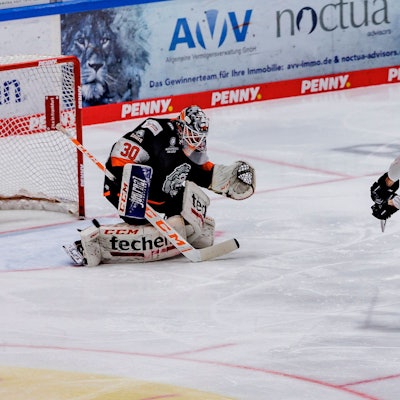Nicholas Baptiste erzielte das dritte Tor für die Kölner Haie.