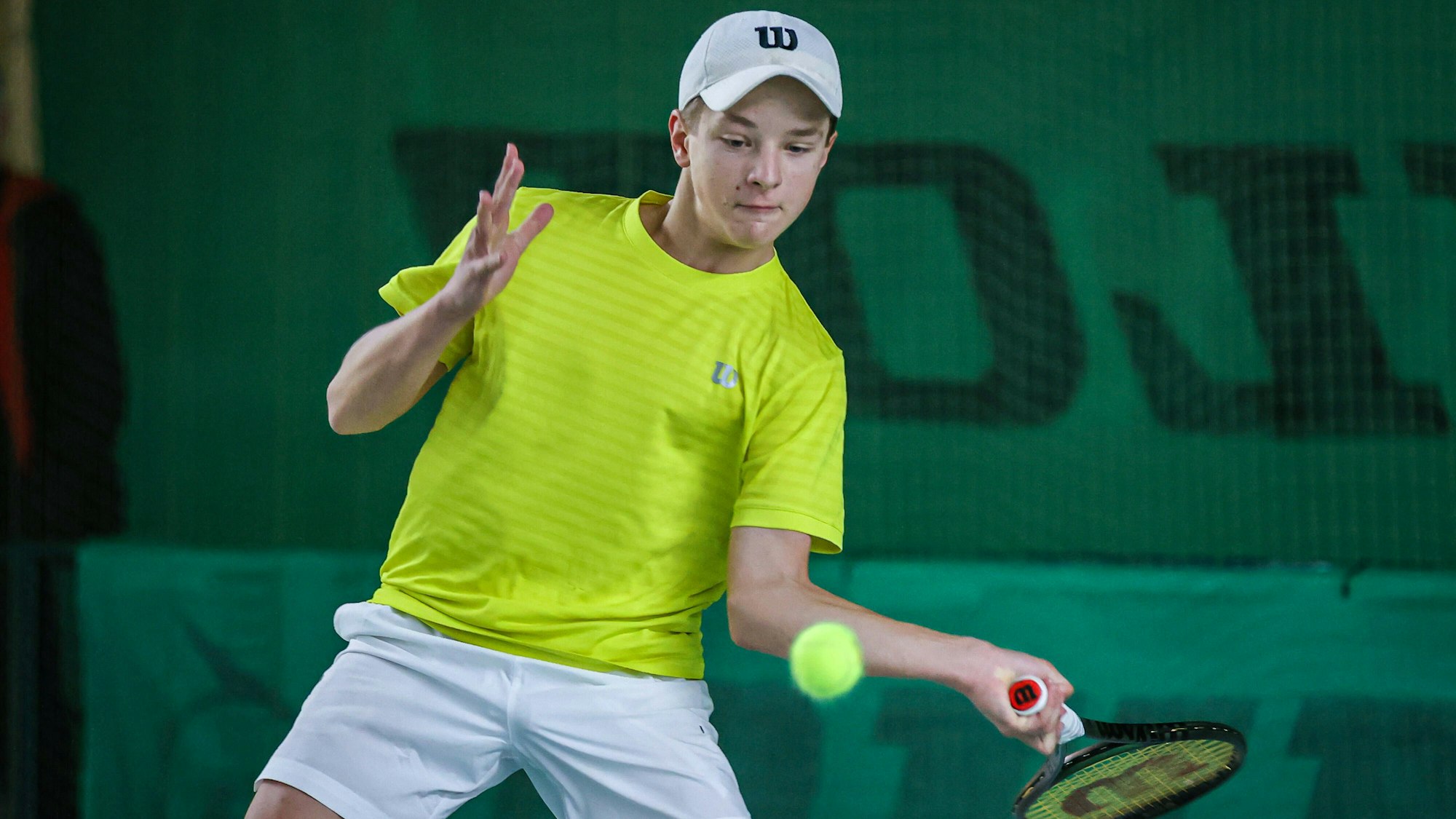 Christopher Thies Tennisverband Mittelrhein e.V., Deutsche Jugend-Hallenmeisterschaften 2022, Essen, Tennis-Verband Niederrhein e.V., 24.11.2022, *** Christopher Thies Tennisverband Mittelrhein e V , German Youth Indoor Championships 2022, Essen, Tennis Verband Niederrhein e V , 24 11 2022, Copyright: xClaudioxGärtnerx