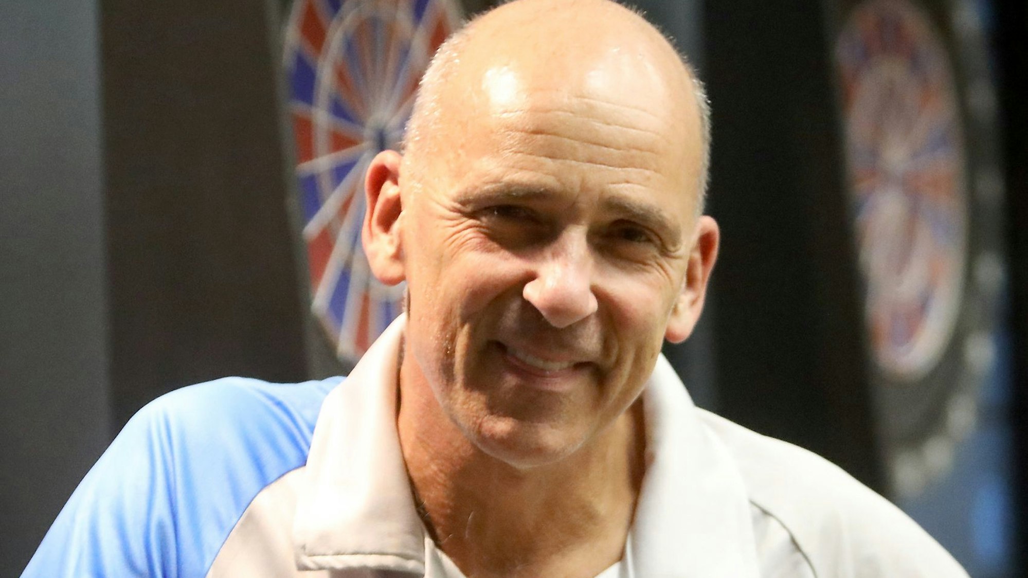 Wolfgang Pütz (57) aus Troisdorf ist Erfinder und Organisator der nach ihm benannten Pütz-Dart-Liga.