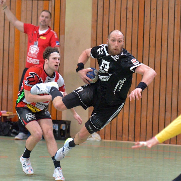 Handball
Bergische Panther - SGSH Dragons
am Ball: Max Weiß (Panther)
Foto: Uli Herhaus