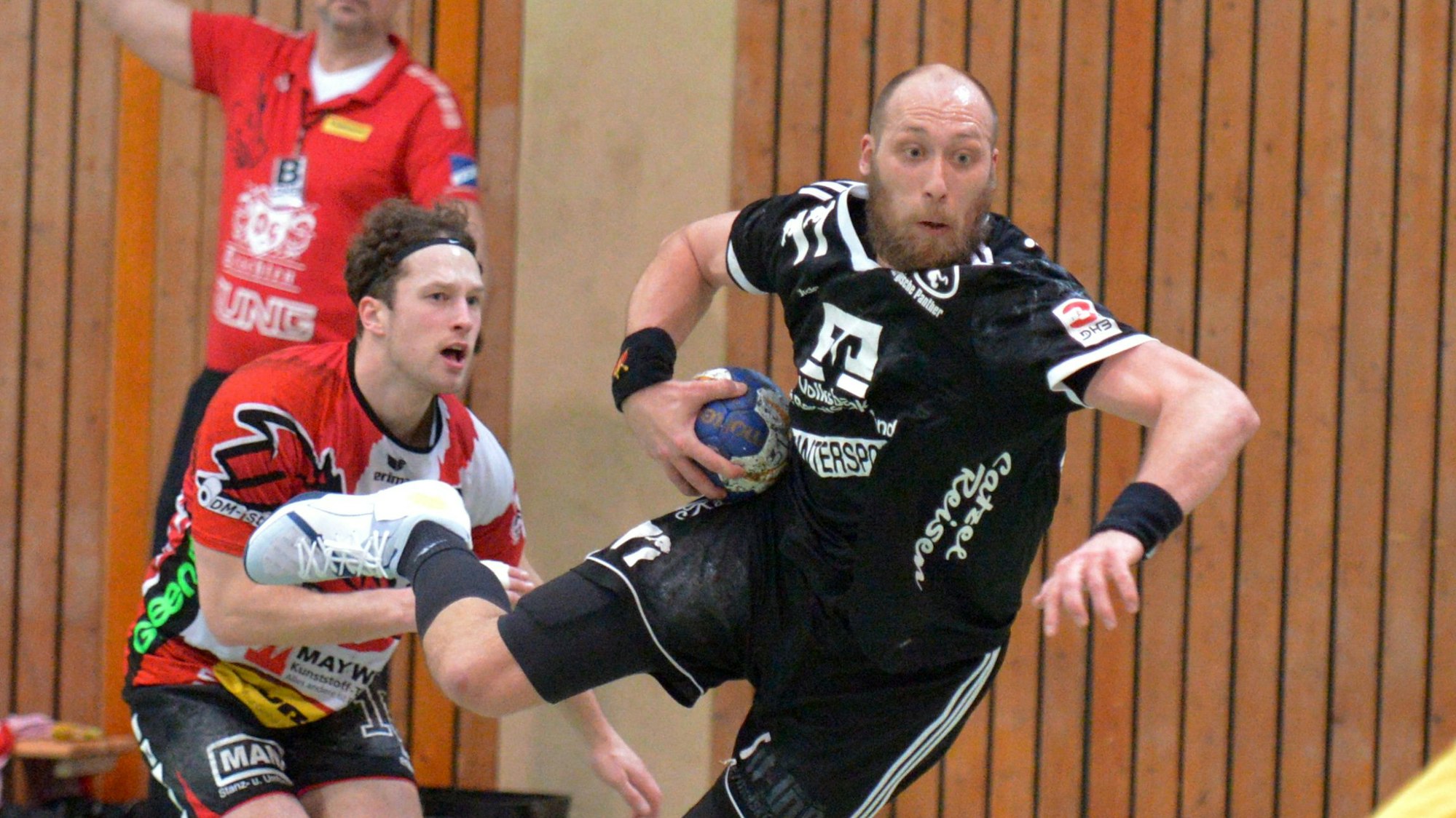 Handball
Bergische Panther - SGSH Dragons
am Ball: Max Weiß (Panther)
Foto: Uli Herhaus