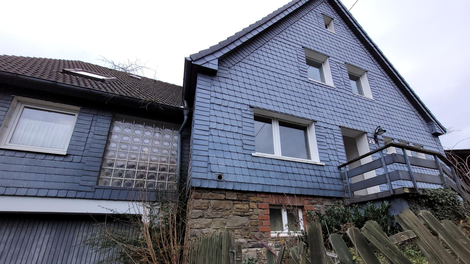 07.01.2022 Das Geisterhaus von Steimelhagen, Morsbach. Hier hat die verschwundene Anett Carolin Kaiser aus Solingen offenbar nie gewohnt. Die Frau gilt als verschwunden.