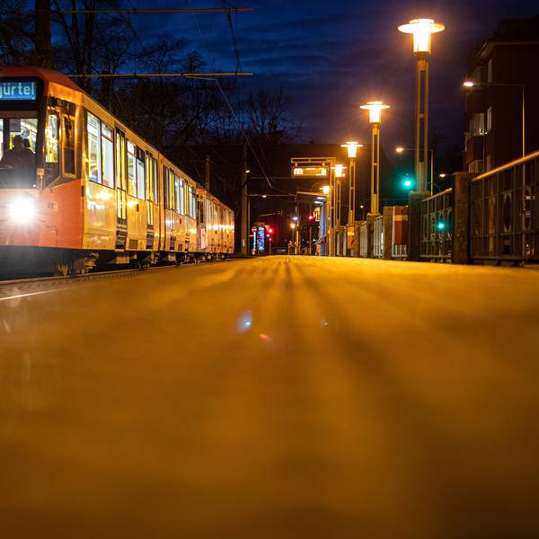 Die Linie 13 bei einer abendlichen Fahrt