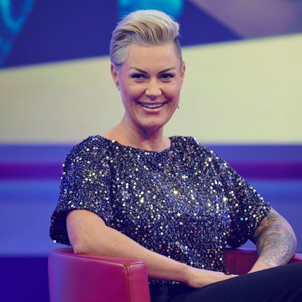 Die Ärztin Carola Holzner beim RTL Jahresrückblick. Sie wird auch weiter mit eigener Sendung im TV zu sehen sein.