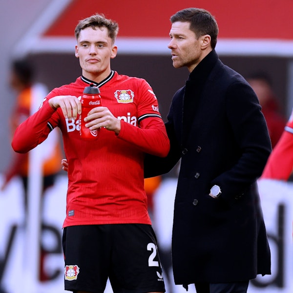 WIRTZ Florian Team Bayer 04 Leverkusen mit Trainer ALONSO Xabi Testspiel Saison 2022 - 2023 Spiel Bayer 04 Leverkusen - Kopenhagen am 15. 01. 2023 in der BayArena DFL REGULATIONS PROHIBIT ANY USE OF PHOTOGRAPHS as IMAGE SEQUENCES and/or QUASI-VIDEO *** WIRTZ Florian Team Bayer 04 Leverkusen with coach ALONSO Xabi Test Match Season 2022 2023 Match Bayer 04 Leverkusen Copenhagen on 15 01 2023 in the BayArena DFL REGULATIONS PROHIBIT ANY USE OF PHOTOGRAPHS as IMAGE SEQUENCES and or QUASI VIDEO Copyright: xLacixPerenyix
