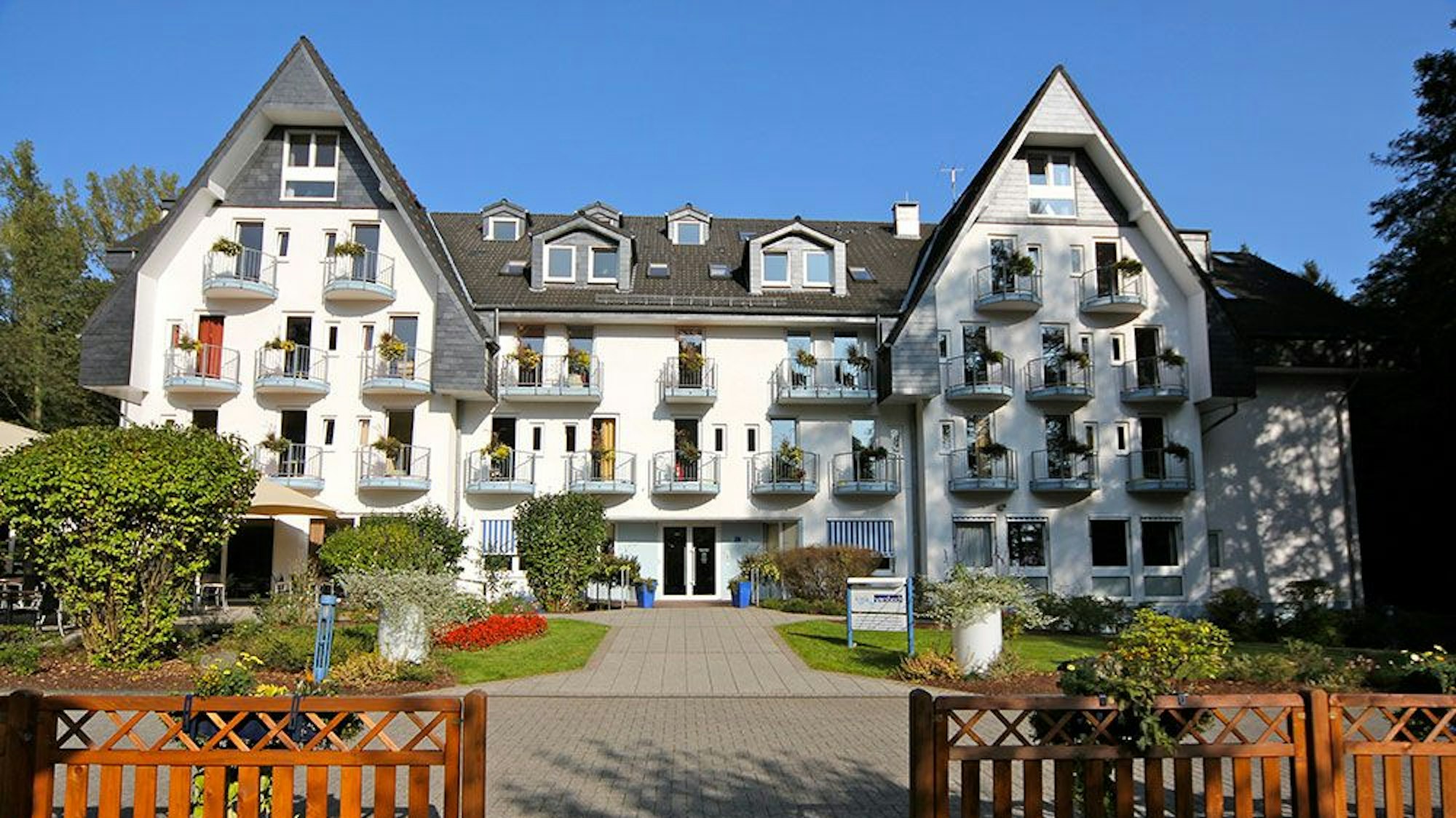 Hauptgebäude der Klinik Wersbach