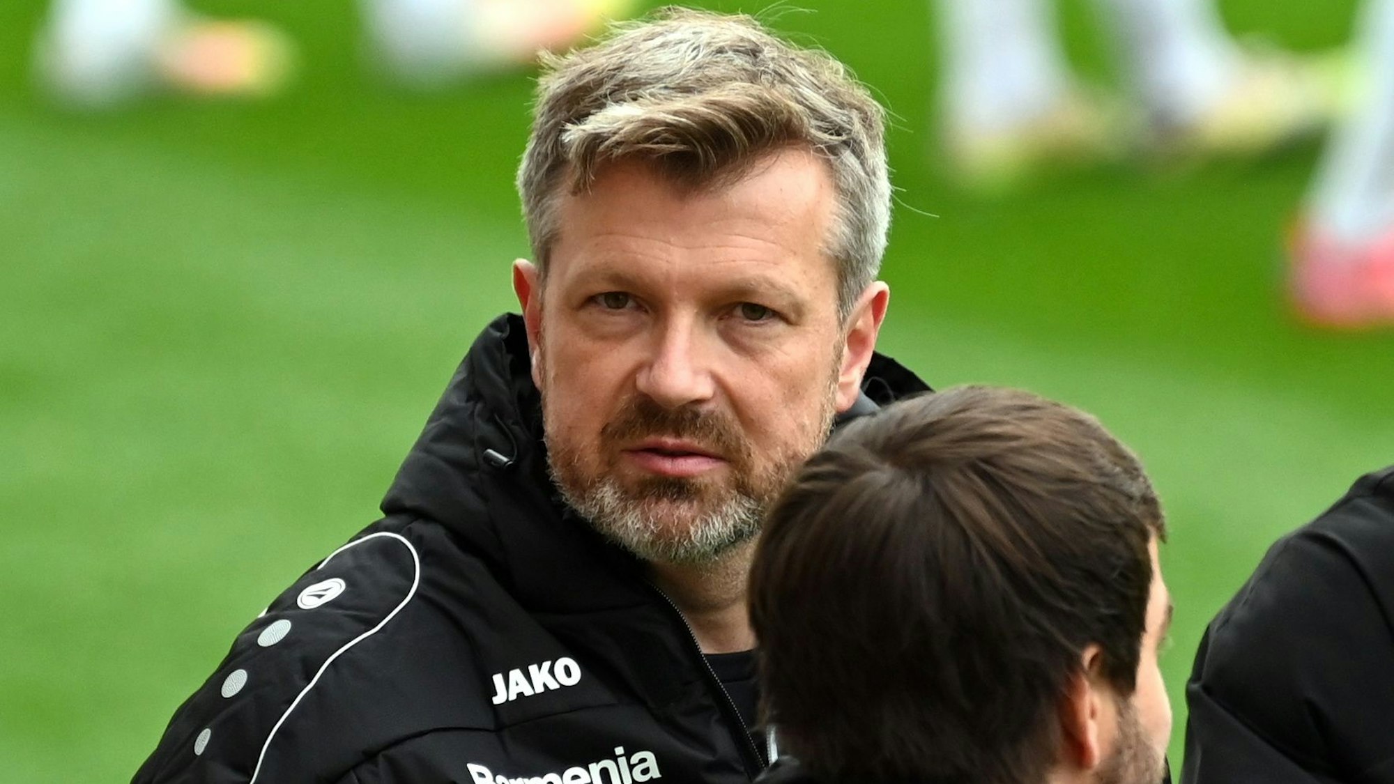 Fußball
A-Junioren Bundesliga West
Bayer 04 Leverkusen - Fortuna Düsseldorf
TR: Sven Hübscher (bayer)
Foto: Uli Herhaus