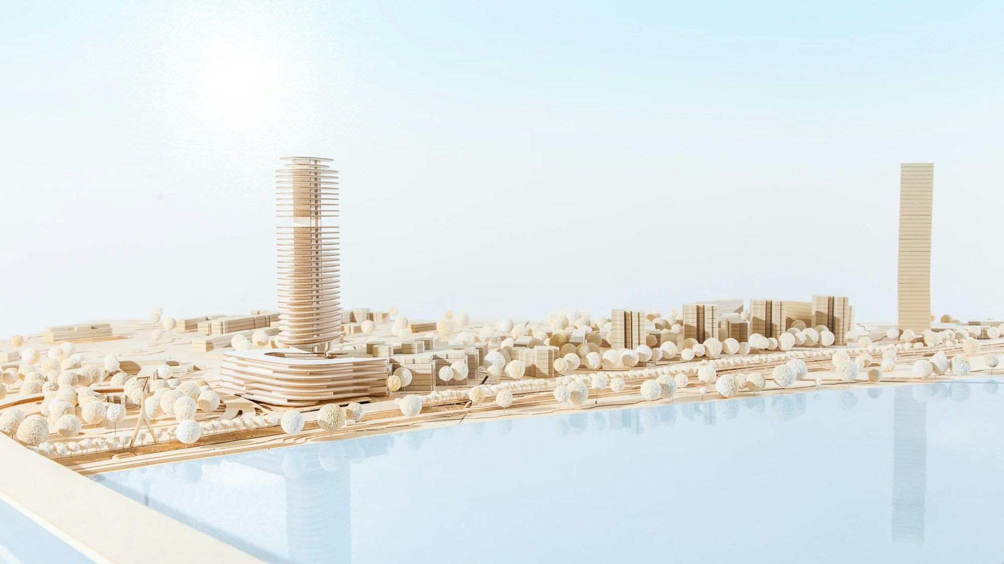 Wie sich das DEVK-Hochhaus in das Kölner Panorama einfügen würde.