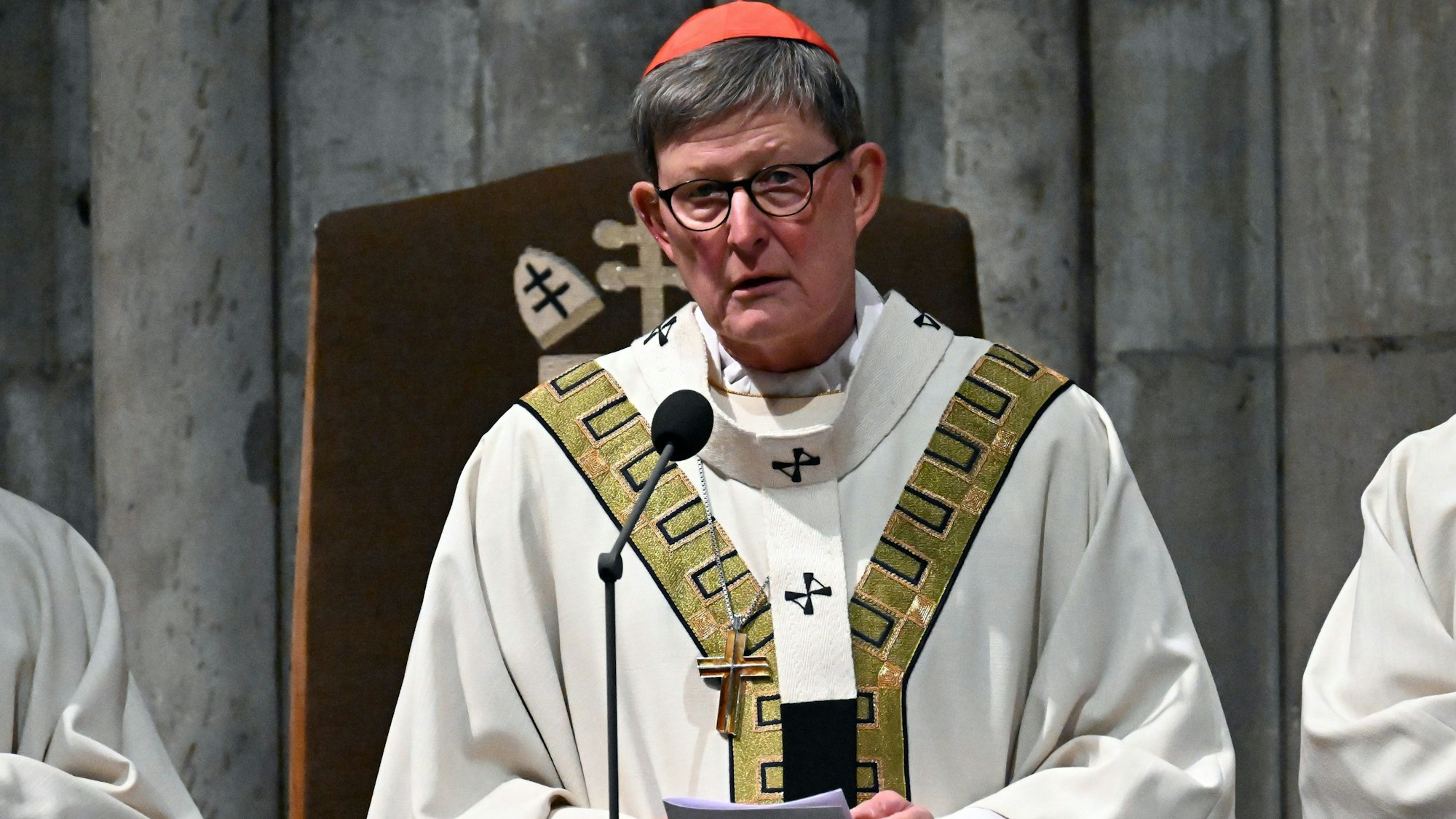 Kardinal Rainer Maria Woelki spricht beim Soldatengottesdienst im Kölner Dom.