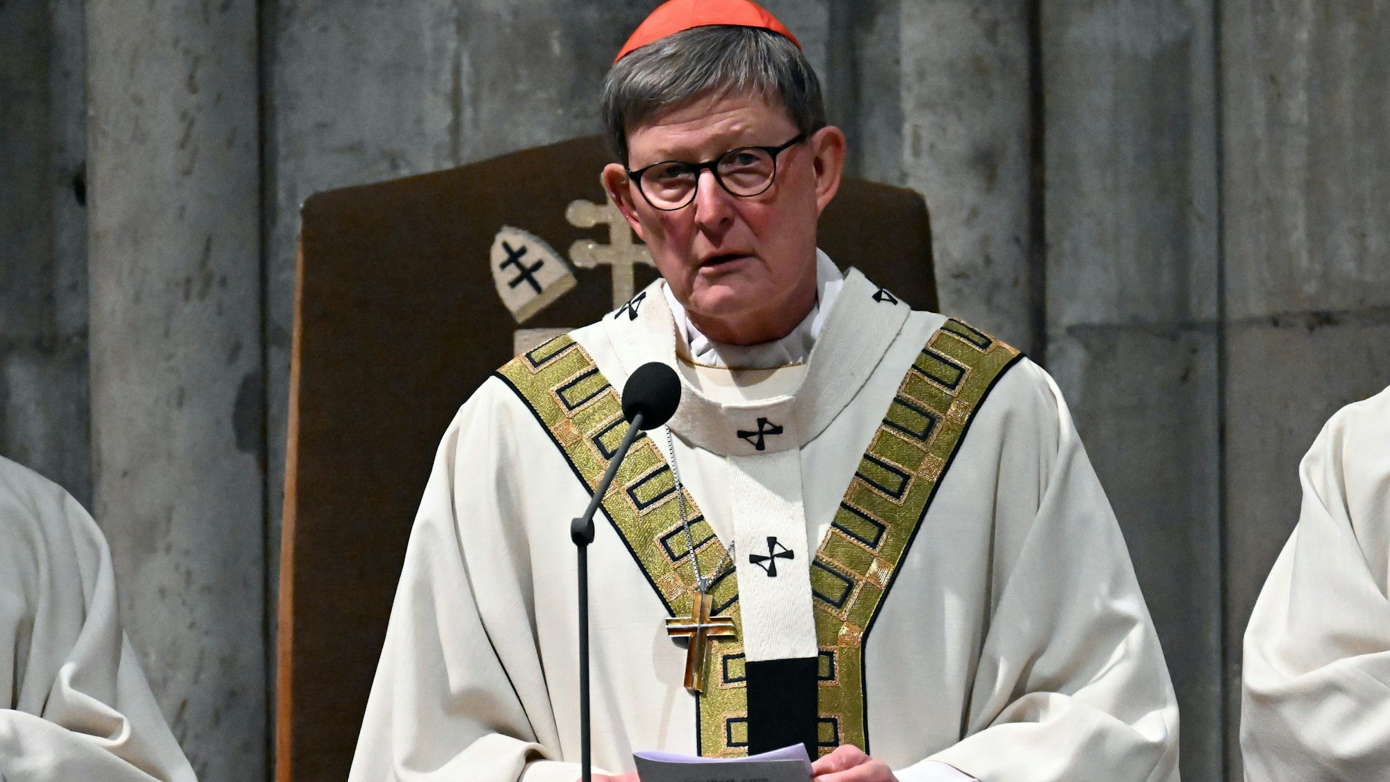 Kardinal Rainer Maria Woelki spricht beim Soldatengottesdienst.