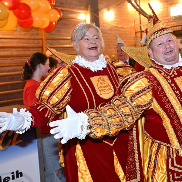 Prinz Peter II. und Prinzessin Monika I. (Thul) regieren in Dürscheid.