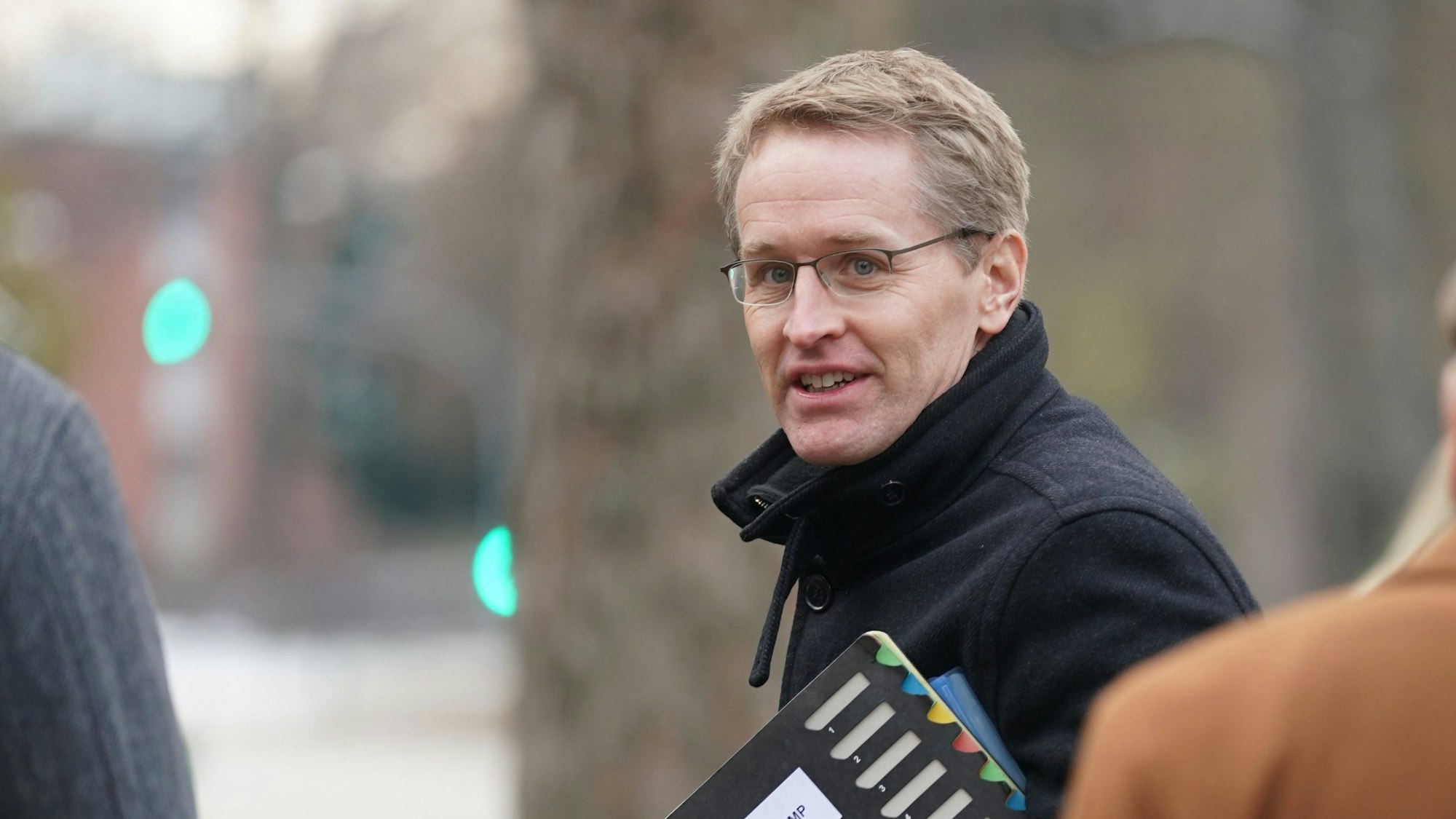 Daniel Günther (CDU), Ministerpräsident von Schleswig-Holstein, vertritt eine zurückhaltende Position.