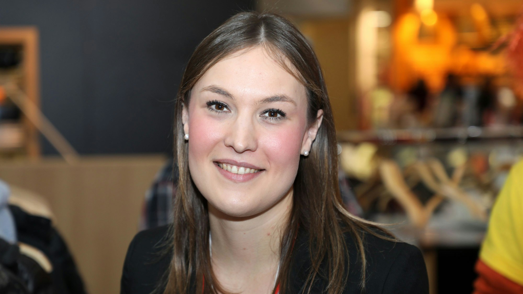 Jula Falkenburg (Interims-Center-Managerin).